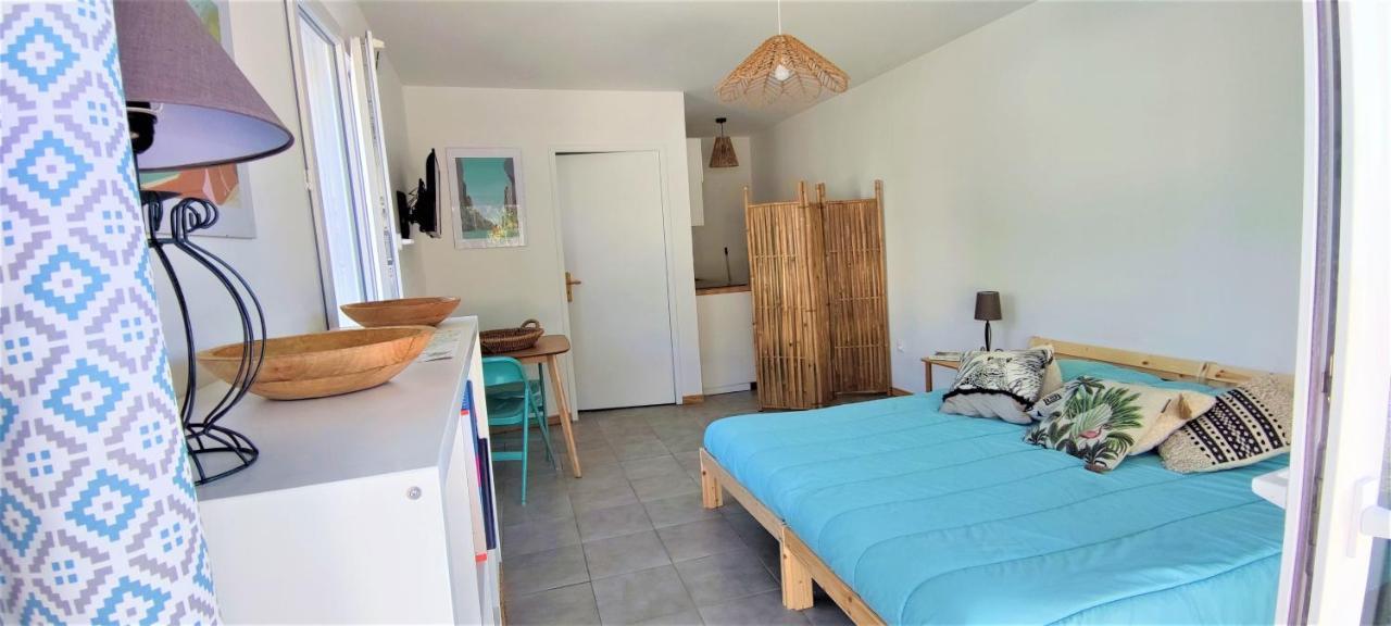 Gite Le Chamaju Labeaume Exteriör bild